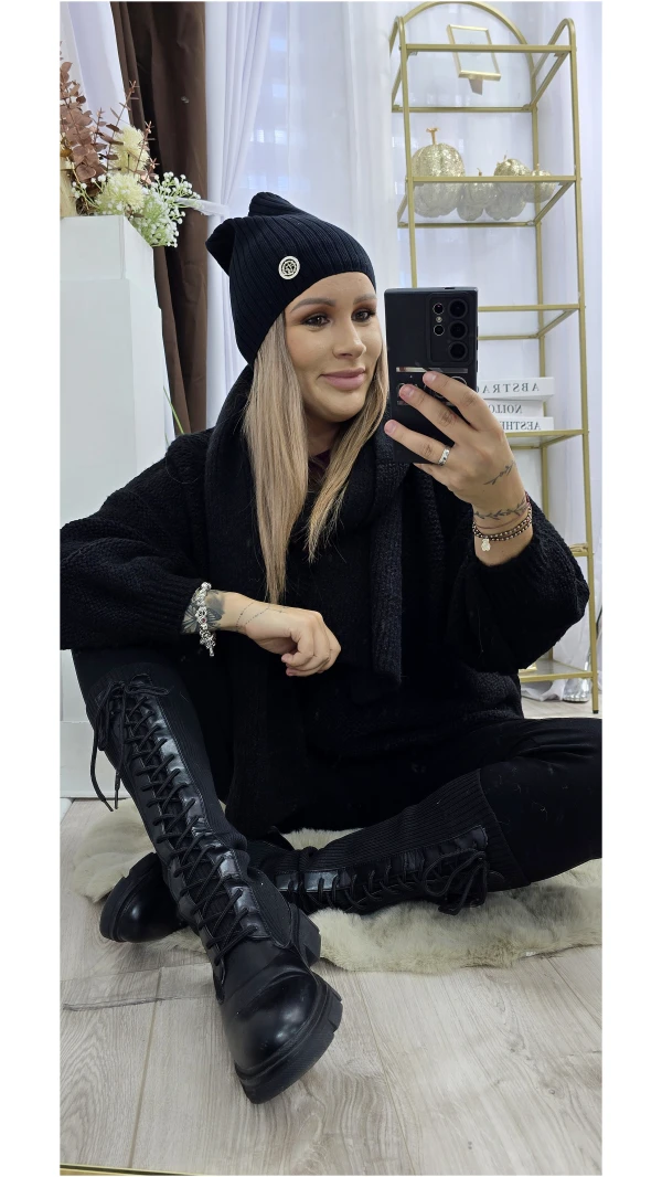 CZAPKA PRĄŻEK CZARNA