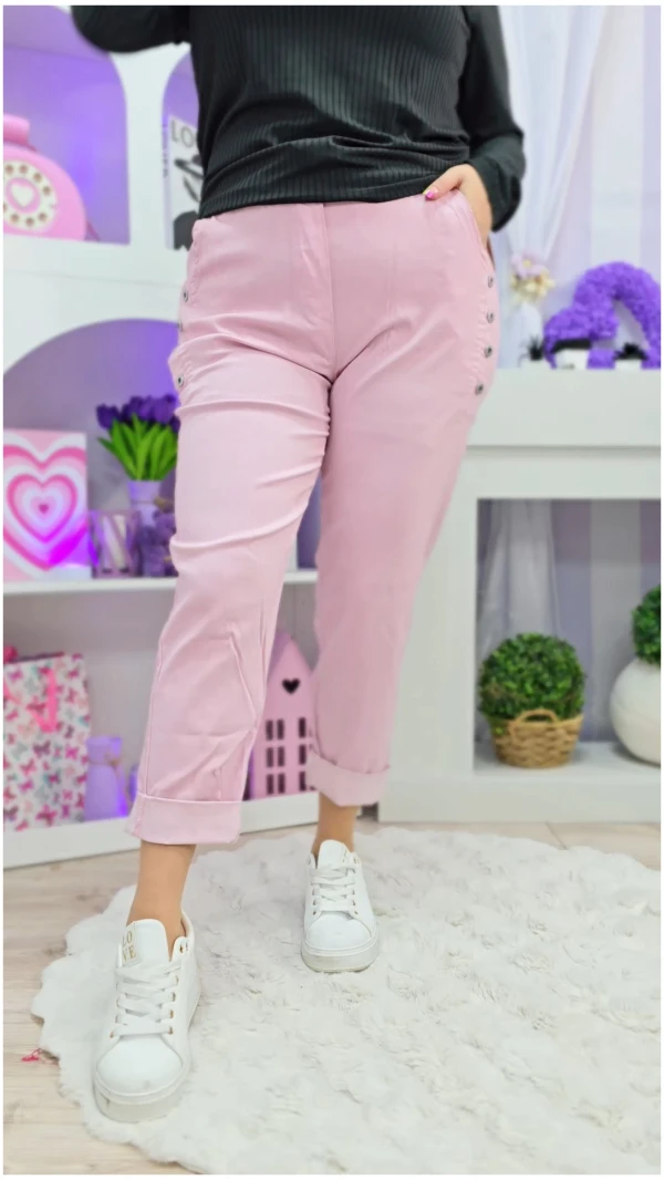 SPODNIE GUZIKI PUDER